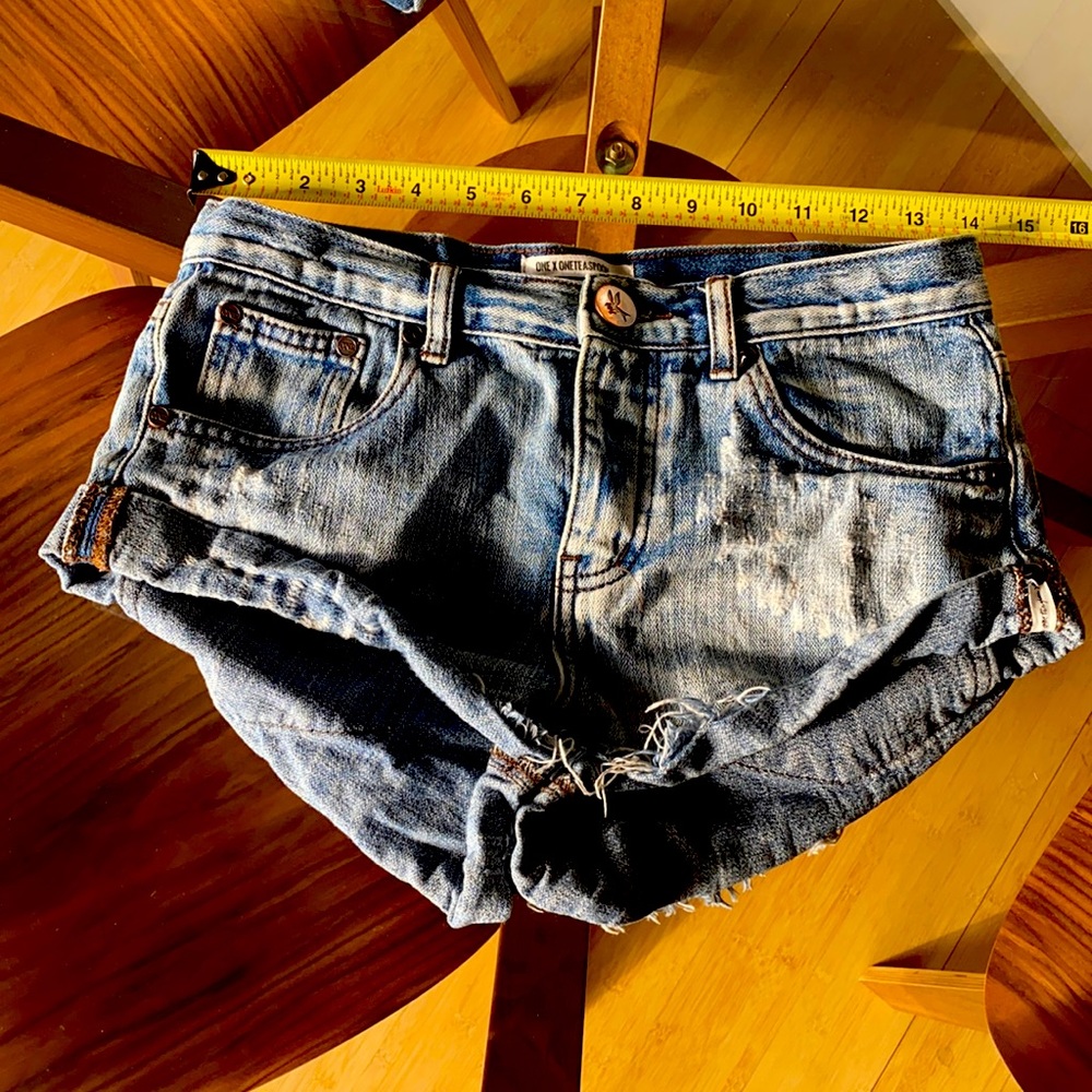 One teaspoon Pacifica bandits shorts size 24